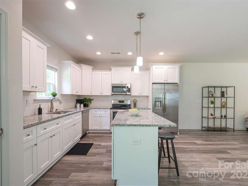 3403 Keith Drive, Charlotte, NC 28269.  MLS# CAR4262674, YatesRealty ID 15141. 