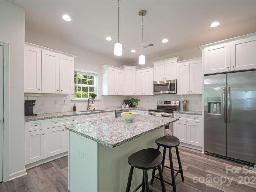 3403 Keith Drive, Charlotte, NC 28269.  MLS# CAR4262674, YatesRealty ID 15141. 