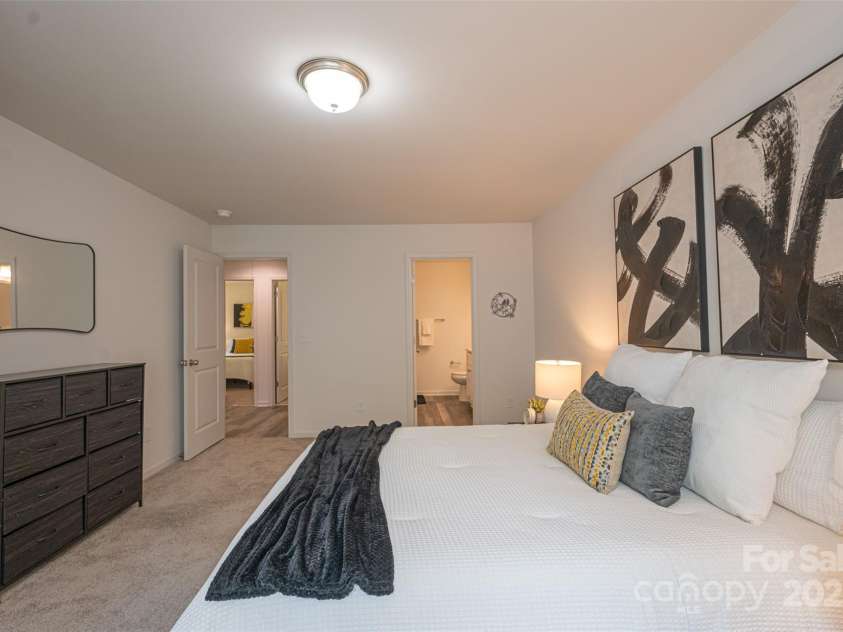 3403 Keith Drive, Charlotte, NC 28269.  MLS# CAR4262674, YatesRealty ID 15141. 