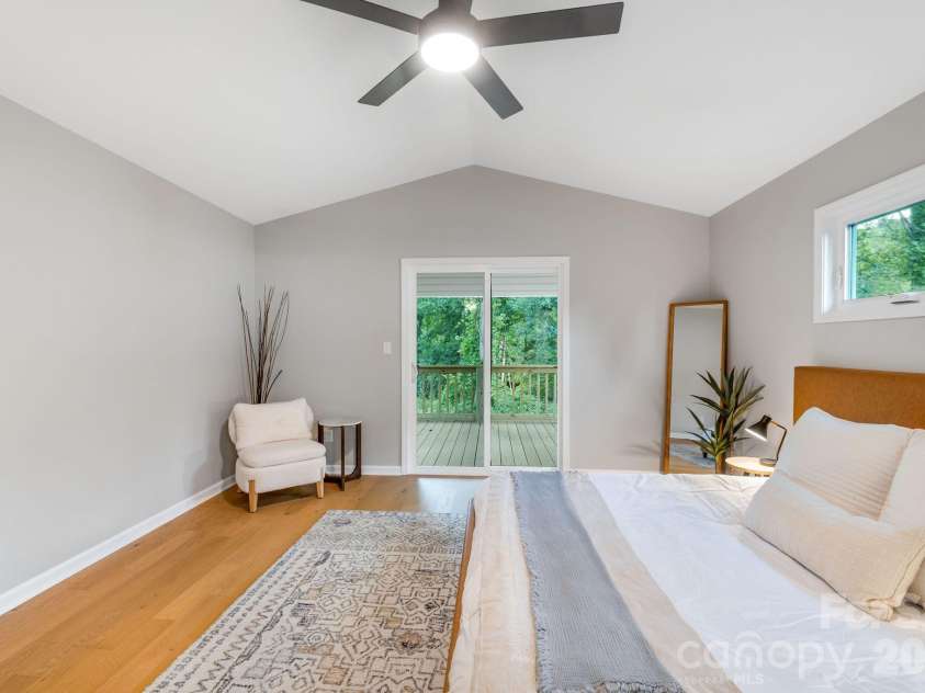 1182 Crabtree Road, Waynesville, NC 28785.  MLS# CAR4367694, YatesRealty ID 15142. 