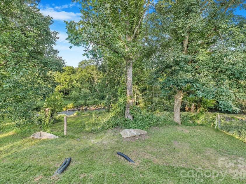 1182 Crabtree Road, Waynesville, NC 28785.  MLS# CAR4367694, YatesRealty ID 15142. 