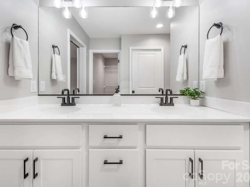 1182 Crabtree Road, Waynesville, NC 28785.  MLS# CAR4367694, YatesRealty ID 15142. Double vanity in the primary bath