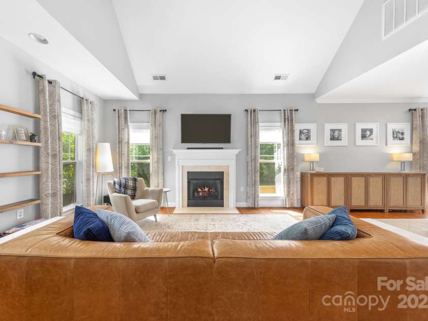 516 King Street, Waxhaw, NC 28173.  MLS# CAR4258068, YatesRealty ID 15142. 