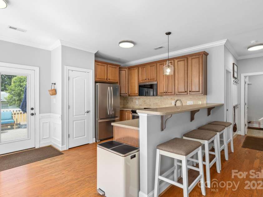 516 King Street, Waxhaw, NC 28173.  MLS# CAR4258068, YatesRealty ID 15142. 