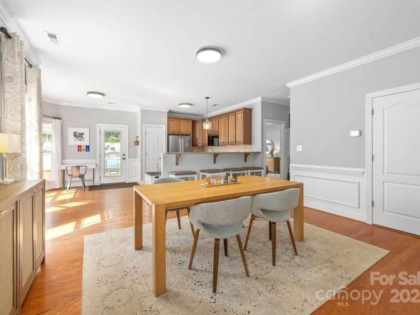 516 King Street, Waxhaw, NC 28173.  MLS# CAR4258068, YatesRealty ID 15142. 