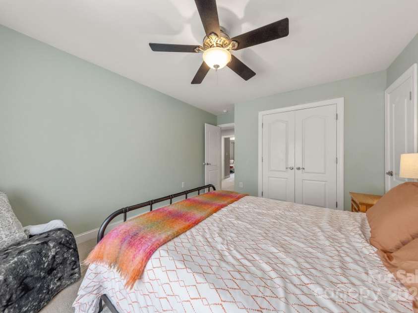 516 King Street, Waxhaw, NC 28173.  MLS# CAR4258068, YatesRealty ID 15142. 