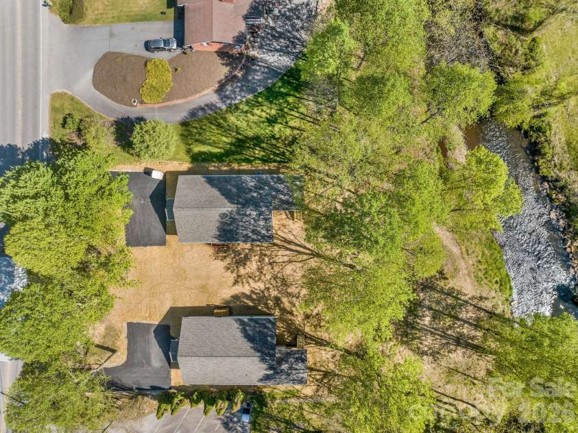 1196 Crabtree Road, Waynesville, NC 28785.  MLS# CAR4367690, YatesRealty ID 15143. 
