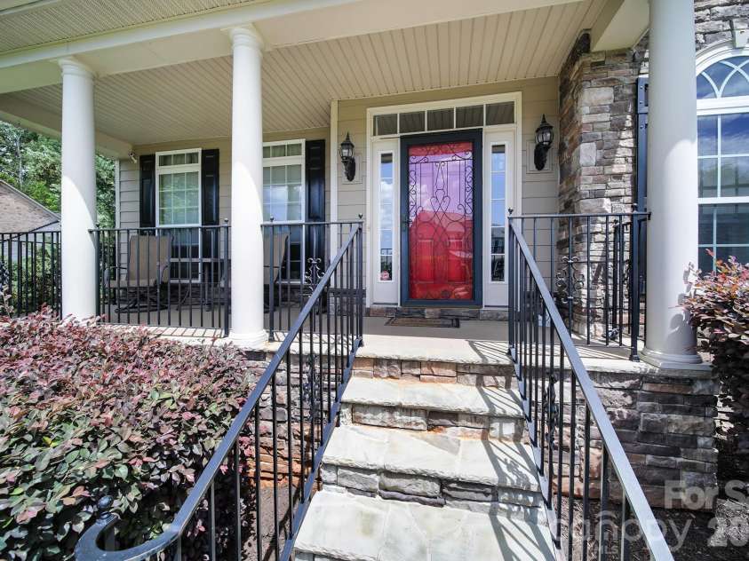 3012 Applewood Point Lane, Belmont, NC 28012.  MLS# CAR4371970, YatesRealty ID 15147. 