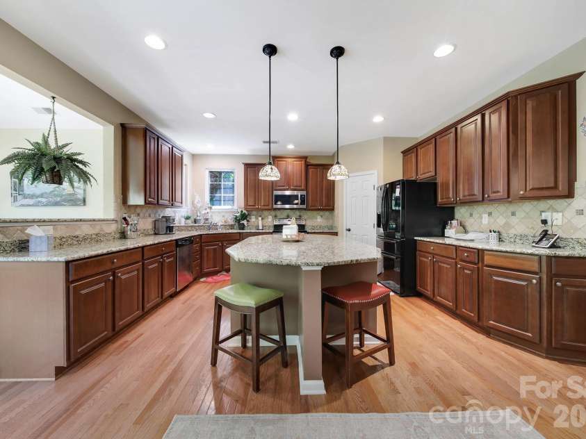 3012 Applewood Point Lane, Belmont, NC 28012.  MLS# CAR4371970, YatesRealty ID 15147. 