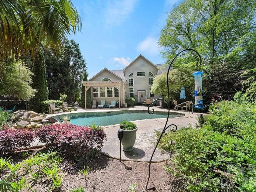 3012 Applewood Point Lane, Belmont, NC 28012.  MLS# CAR4371970, YatesRealty ID 15147. 