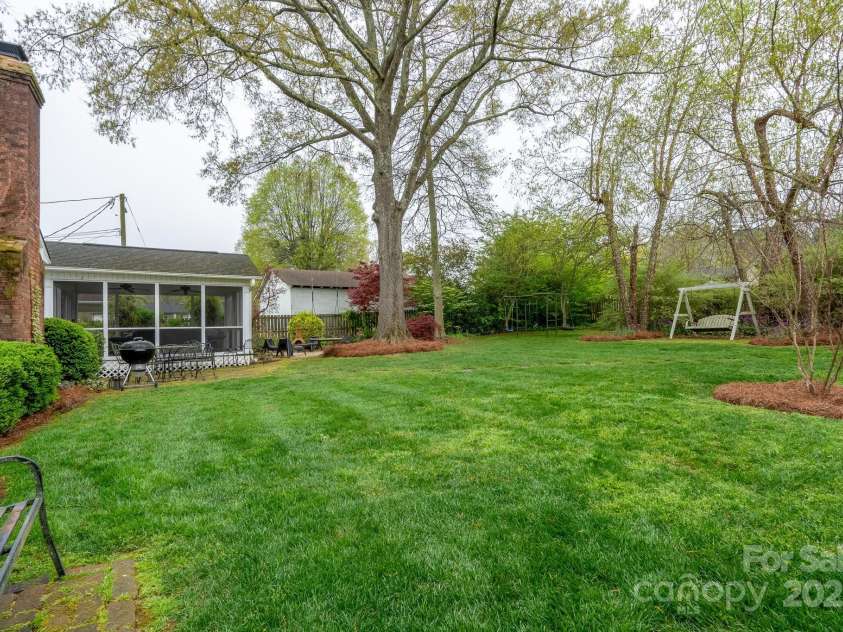 6307 Roanoke Drive, Kannapolis, NC 28081.  MLS# CAR4242668, YatesRealty ID 15148. Back Yard