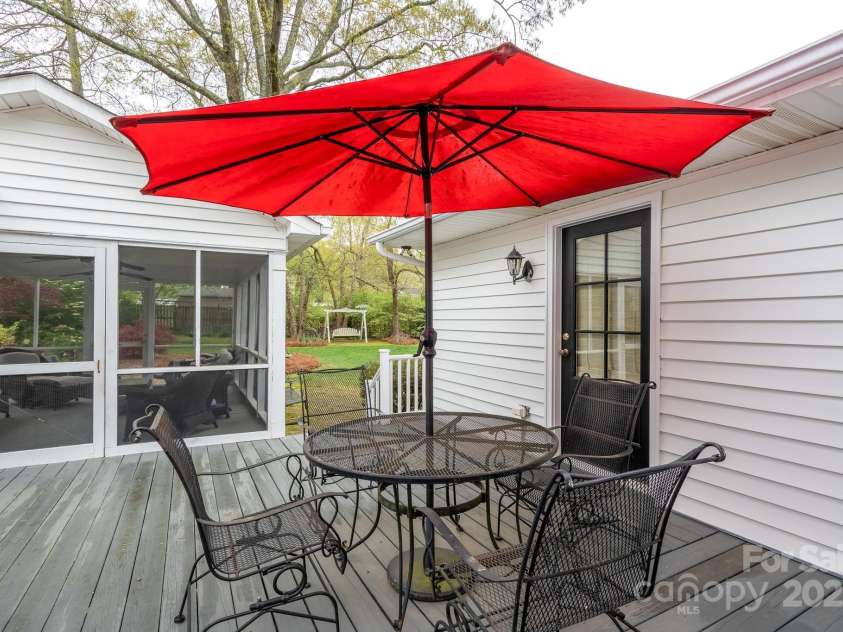 6307 Roanoke Drive, Kannapolis, NC 28081.  MLS# CAR4242668, YatesRealty ID 15148. Deck