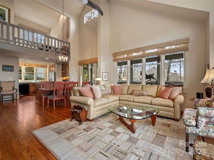 14 Wild Ivy Run, Hendersonville, NC 28739.  MLS# CAR4202089, YatesRealty ID 15149. 