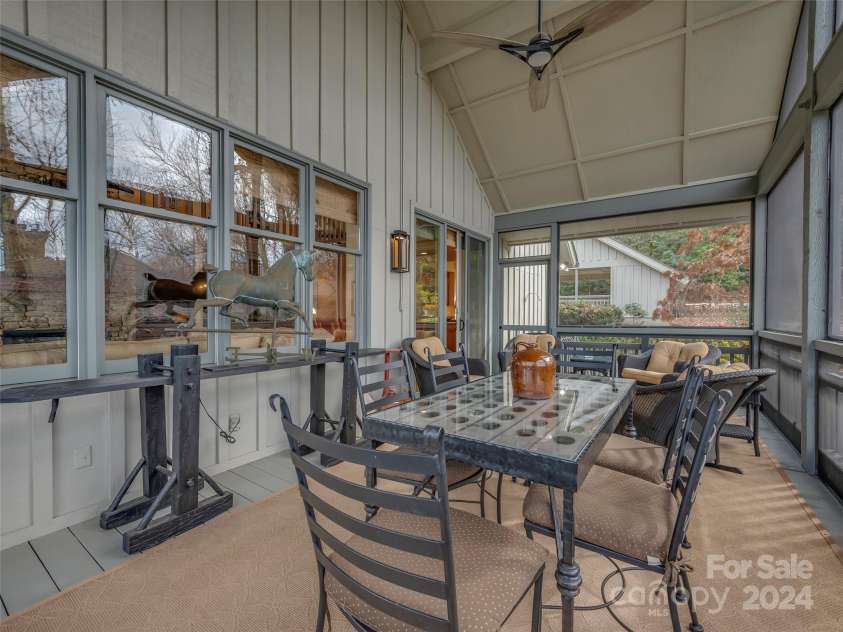 14 Wild Ivy Run, Hendersonville, NC 28739.  MLS# CAR4202089, YatesRealty ID 15149. 