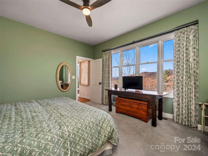 14 Wild Ivy Run, Hendersonville, NC 28739.  MLS# CAR4202089, YatesRealty ID 15149. 