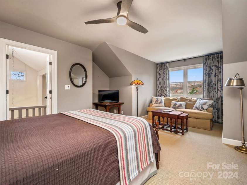 14 Wild Ivy Run, Hendersonville, NC 28739.  MLS# CAR4202089, YatesRealty ID 15149. 