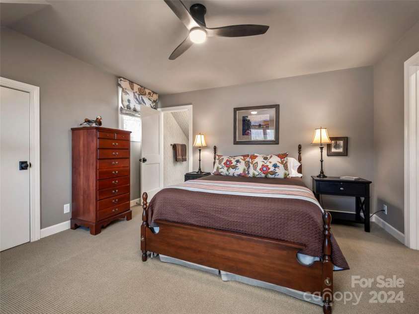 14 Wild Ivy Run, Hendersonville, NC 28739.  MLS# CAR4202089, YatesRealty ID 15149. 