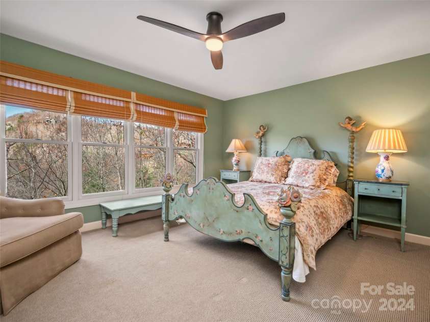 14 Wild Ivy Run, Hendersonville, NC 28739.  MLS# CAR4202089, YatesRealty ID 15149. 