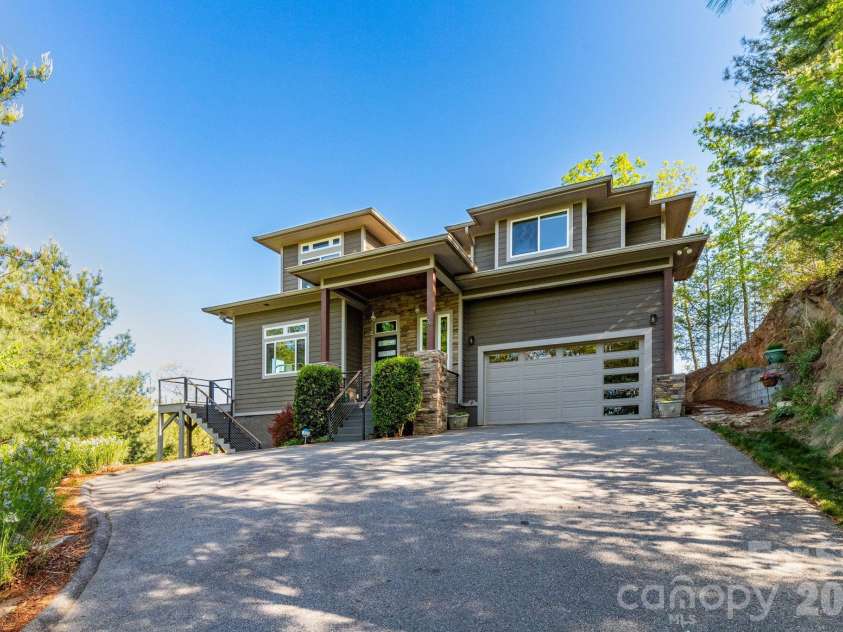 36 Spy Pointe Lane, Fletcher, NC 28732.  MLS# CAR4372672, YatesRealty ID 15149. Driveway/2 Car Garage