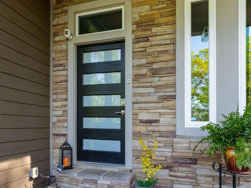 36 Spy Pointe Lane, Fletcher, NC 28732.  MLS# CAR4372672, YatesRealty ID 15149. Entry