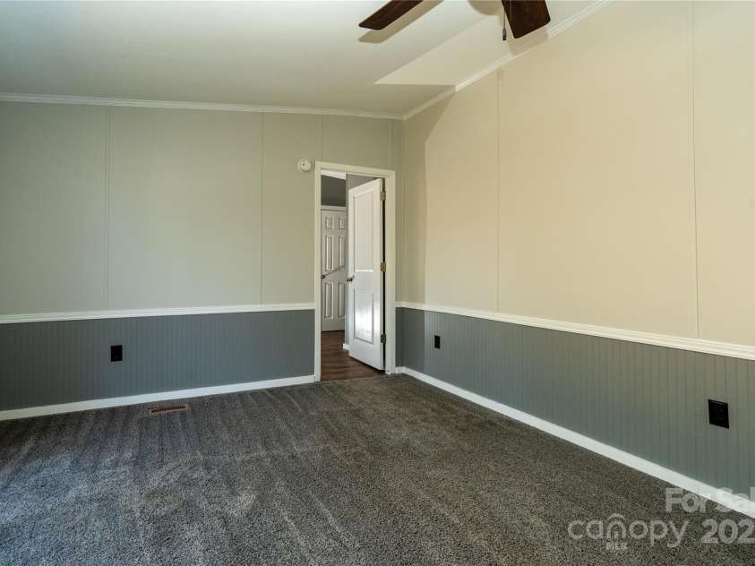 4428 Turkey Lane, Rock Hill, SC 29730.  MLS# CAR4219349, YatesRealty ID 1515. Living Room