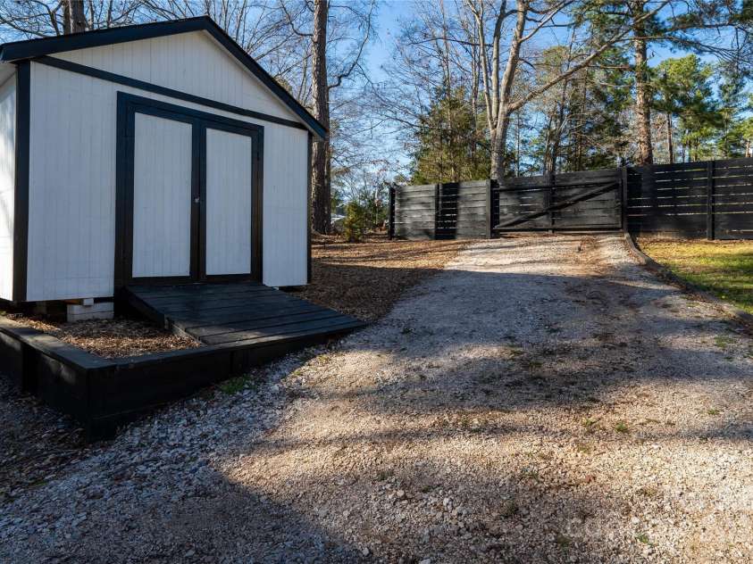 4428 Turkey Lane, Rock Hill, SC 29730.  MLS# CAR4219349, YatesRealty ID 1515. Small workshop