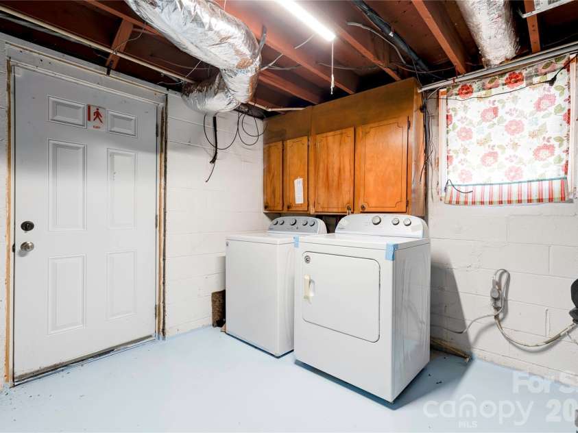 201 Skycrest Avenue, Shelby, NC 28152.  MLS# CAR4373143, YatesRealty ID 15150. Basement Laundry