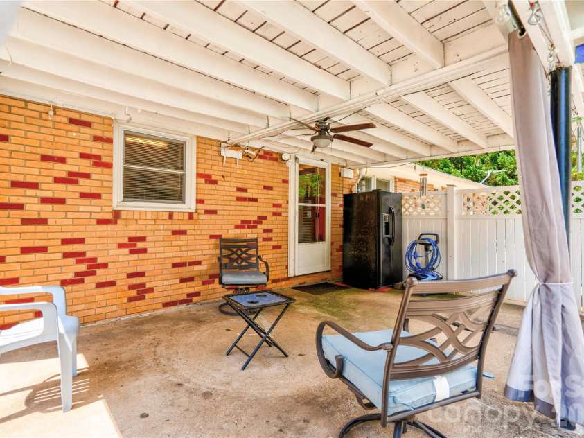 201 Skycrest Avenue, Shelby, NC 28152.  MLS# CAR4373143, YatesRealty ID 15150. Covered Patio