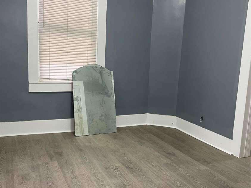 836 McCreary Street, Winston Salem, NC 27105.  MLS# CAR4260584, YatesRealty ID 15150. 