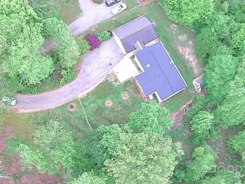 4 Peaceful Lane, Fletcher, NC 28732.  MLS# CAR4254483, YatesRealty ID 15151. 