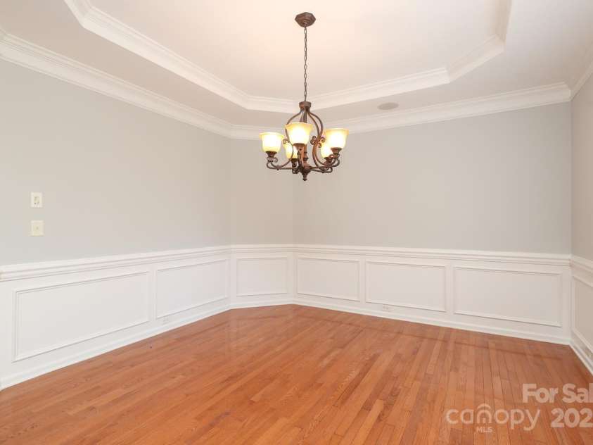 729 Naramore Street, Davidson, NC 28036.  MLS# CAR4280784, YatesRealty ID 15153. 