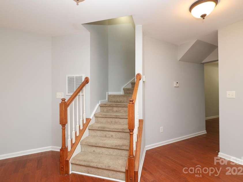729 Naramore Street, Davidson, NC 28036.  MLS# CAR4280784, YatesRealty ID 15153. 