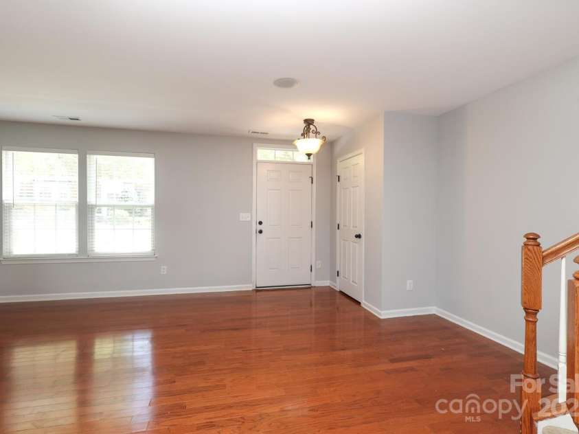 729 Naramore Street, Davidson, NC 28036.  MLS# CAR4280784, YatesRealty ID 15153. 