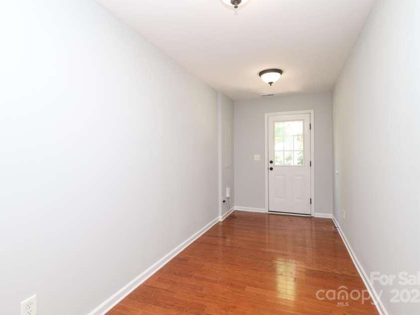 729 Naramore Street, Davidson, NC 28036.  MLS# CAR4280784, YatesRealty ID 15153. 