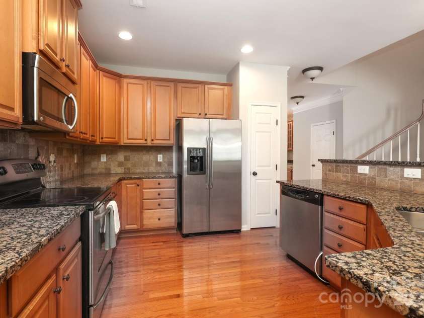 729 Naramore Street, Davidson, NC 28036.  MLS# CAR4280784, YatesRealty ID 15153. 