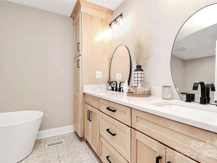 2780 China Grove Road, Kannapolis, NC 28083.  MLS# CAR4251597, YatesRealty ID 15157. 