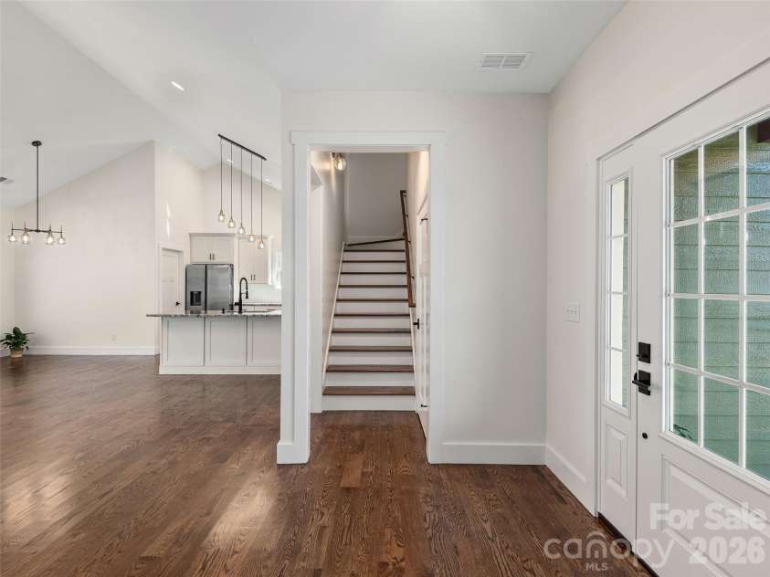 399 Crystal Heights Drive, Hendersonville, NC 28739.  MLS# CAR4349975, YatesRealty ID 15157. 