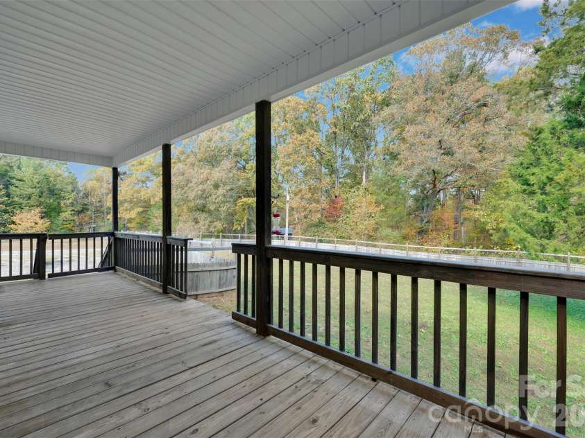 513 Weathers Creek Road, Troutman, NC 28166.  MLS# CAR4351689, YatesRealty ID 15158. 