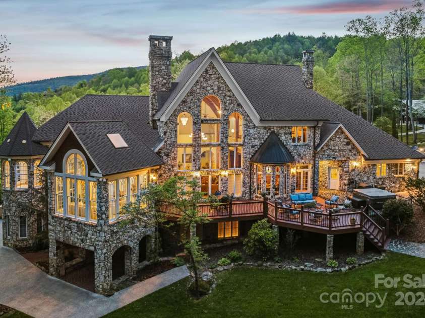 5712 Summit Road, Purlear, NC 28665.  MLS# CAR4141857, YatesRealty ID 1516. Back of Home