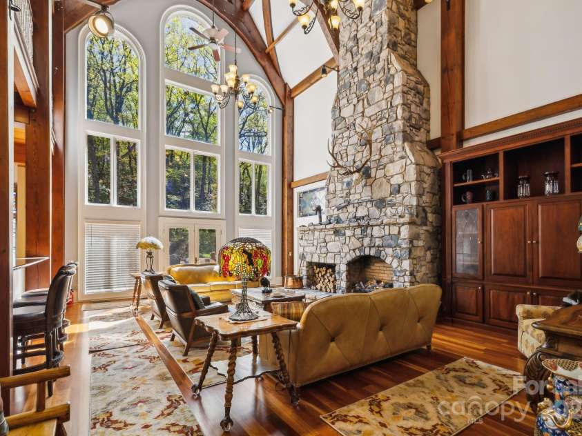 5712 Summit Road, Purlear, NC 28665.  MLS# CAR4141857, YatesRealty ID 1516. Great Room