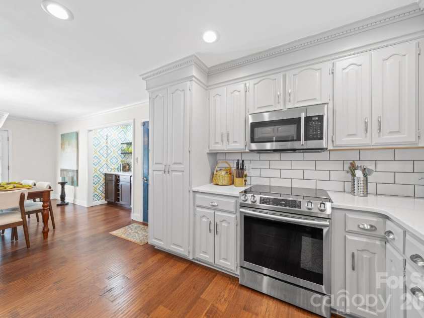 208 Falcon Drive, Concord, NC 28025.  MLS# CAR4359614, YatesRealty ID 15160. 