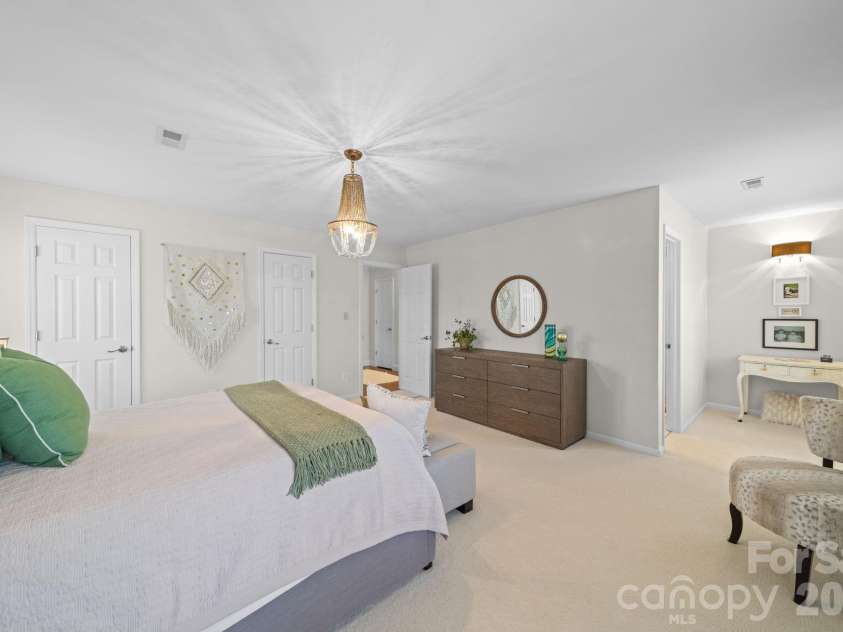 208 Falcon Drive, Concord, NC 28025.  MLS# CAR4359614, YatesRealty ID 15160. 