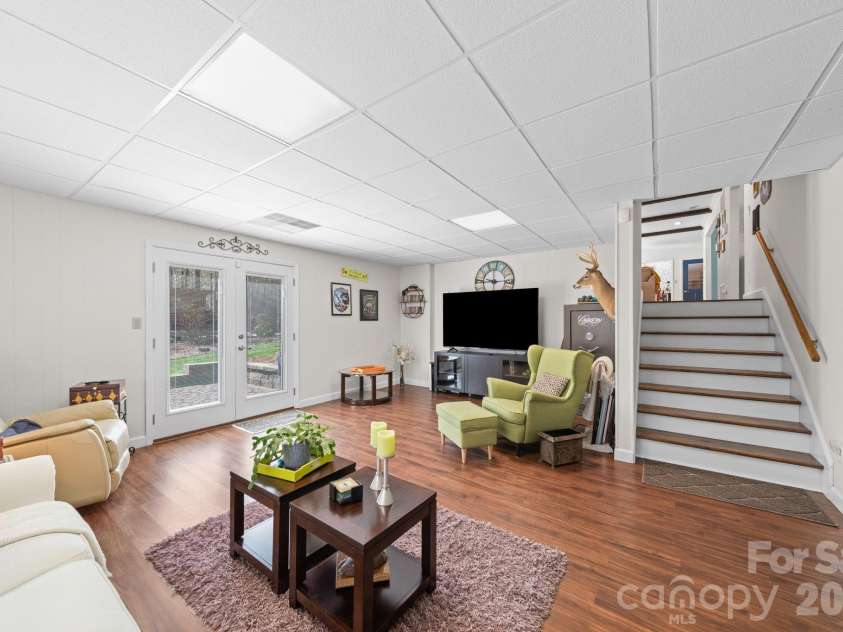 208 Falcon Drive, Concord, NC 28025.  MLS# CAR4359614, YatesRealty ID 15160. 