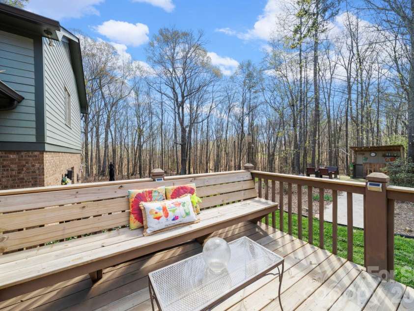 208 Falcon Drive, Concord, NC 28025.  MLS# CAR4359614, YatesRealty ID 15160. 