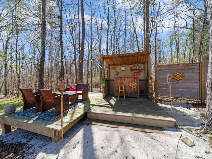 208 Falcon Drive, Concord, NC 28025.  MLS# CAR4359614, YatesRealty ID 15160. 
