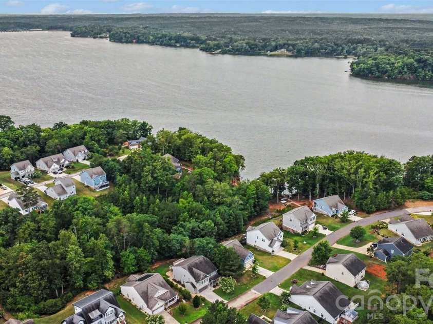 15229 Windward Lane, Lancaster, SC 29720.  MLS# CAR4361963, YatesRealty ID 15161. 
