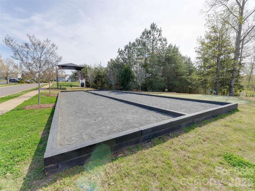 15229 Windward Lane, Lancaster, SC 29720.  MLS# CAR4361963, YatesRealty ID 15161. Bocce ball