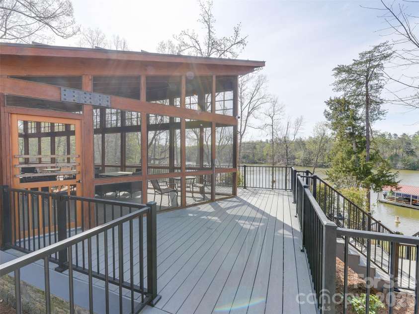 15229 Windward Lane, Lancaster, SC 29720.  MLS# CAR4361963, YatesRealty ID 15161. Community overlook