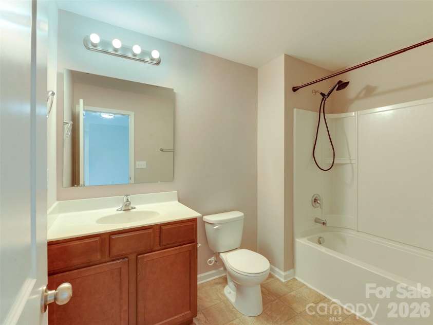 15229 Windward Lane, Lancaster, SC 29720.  MLS# CAR4361963, YatesRealty ID 15161. Secondary bathroom