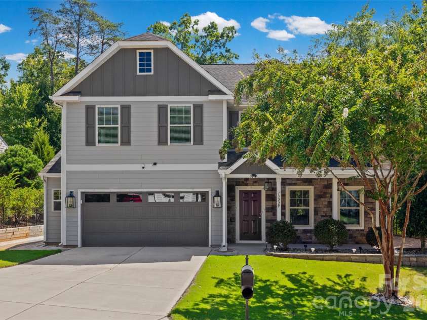 15229 Windward Lane, Lancaster, SC 29720.  MLS# CAR4423047, YatesRealty ID 15161. 
